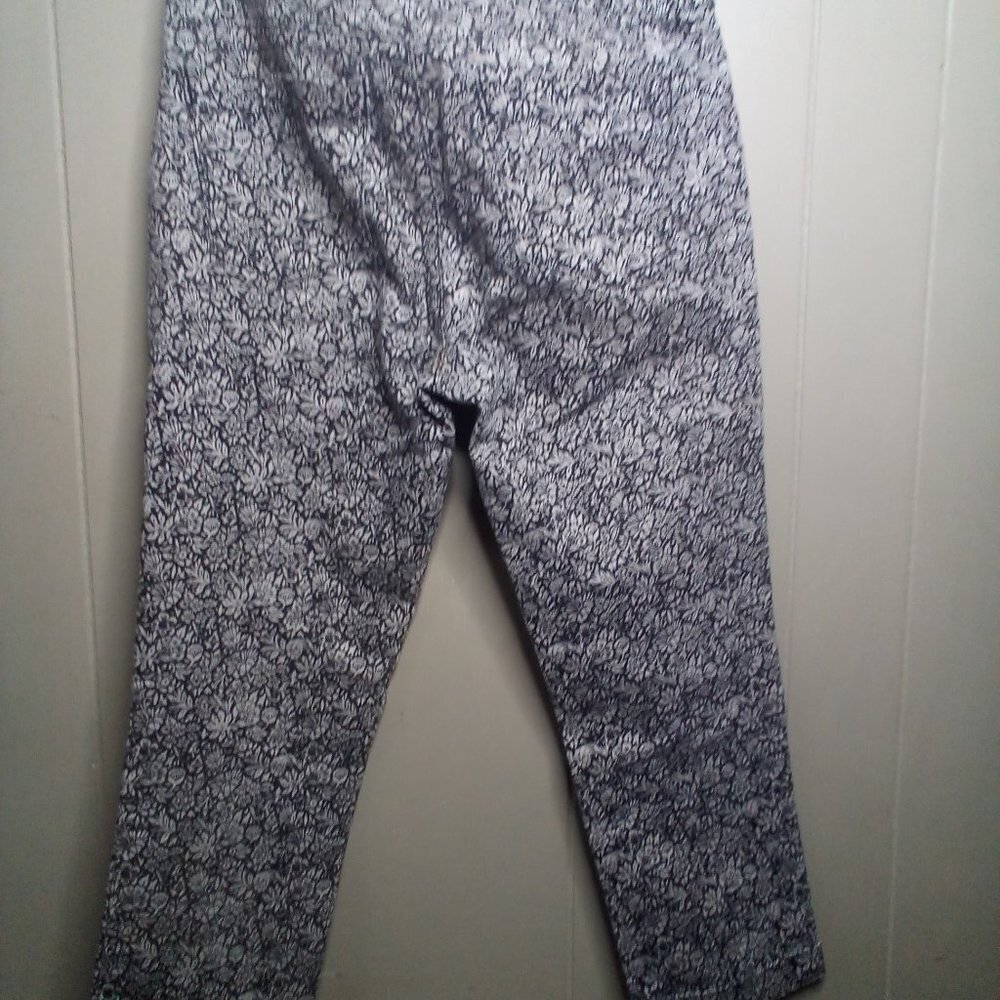 Ann Taylor Loft Pants 8 Cropped Zipper Pocket Ankle Floral - Picture 4 of 15